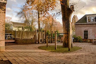 Tuin vanuit het Buitenhuis